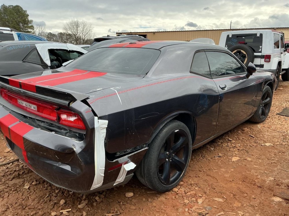 CHALLENGE 2013 Glove Box 4972439