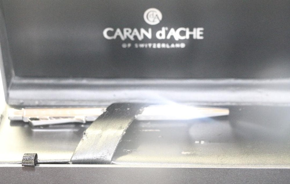 Caran d'Ache Ecridor 890 silver used