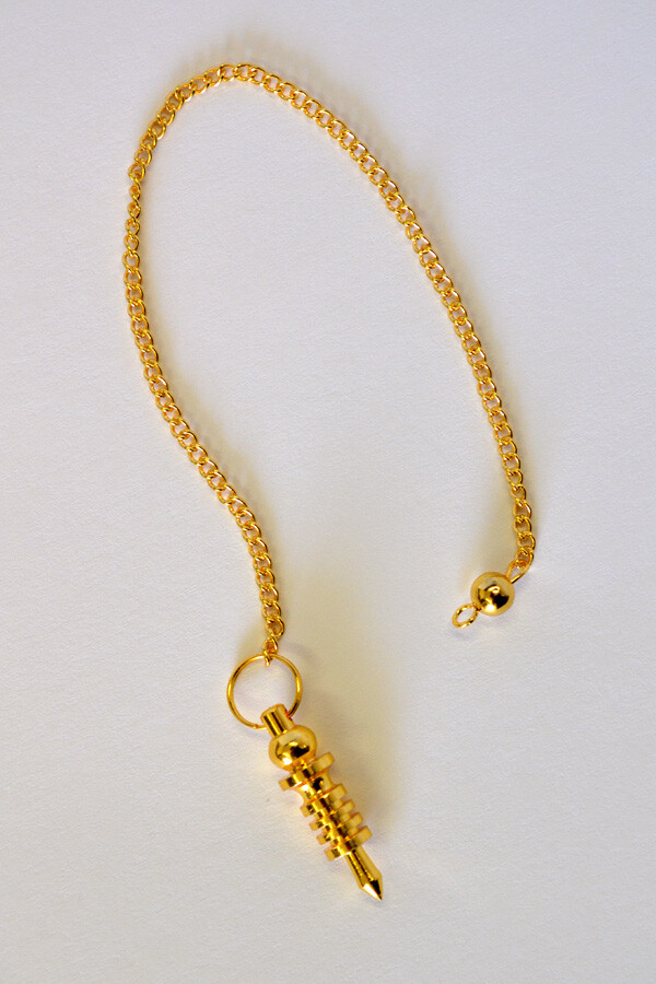 Gold Finish Pendulum 1"L with Chain 8"L