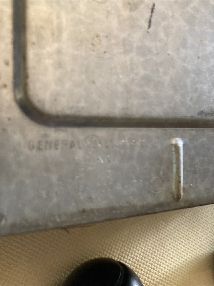 antique General Electric toaster 12x7x4.