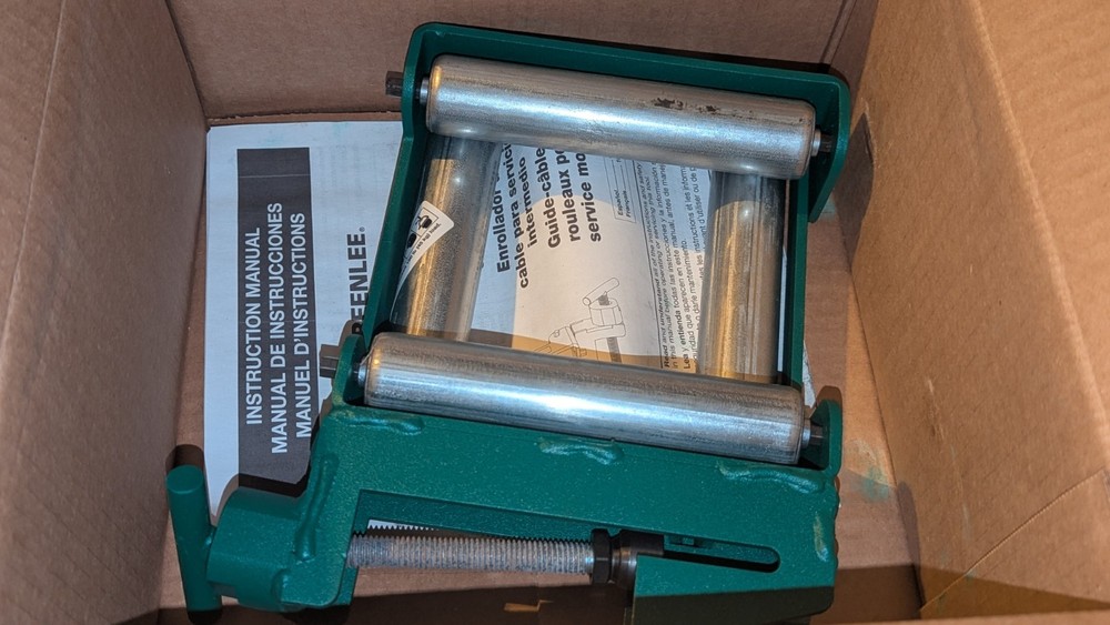 (1) Greenlee Medium Duty Cable Roller CTR100 NIB