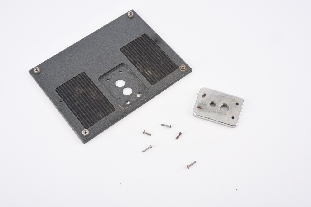 Plaubel Makiflex Automatic Camera Part Base Plate with Tripod Mount & Screws V08