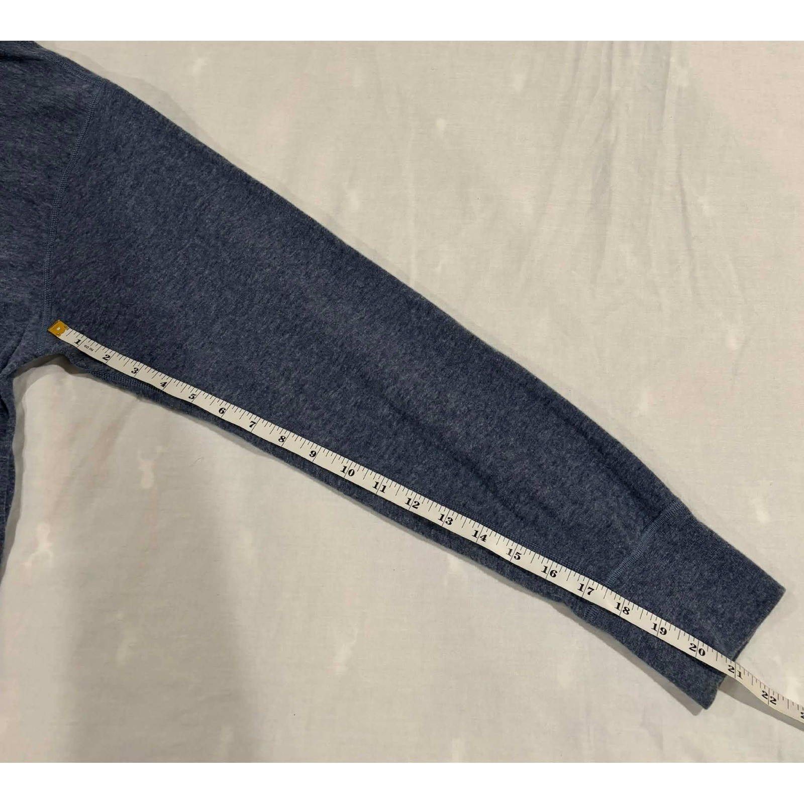 LL Bean Mens Traditional Fit Henley Long Sleeve Shirt Blue Medium Cotton Blend