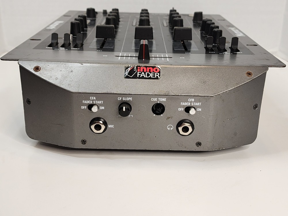 Numark X9 3-Channel Digital Scratch Mixer 24-Bit with Effects Powers On