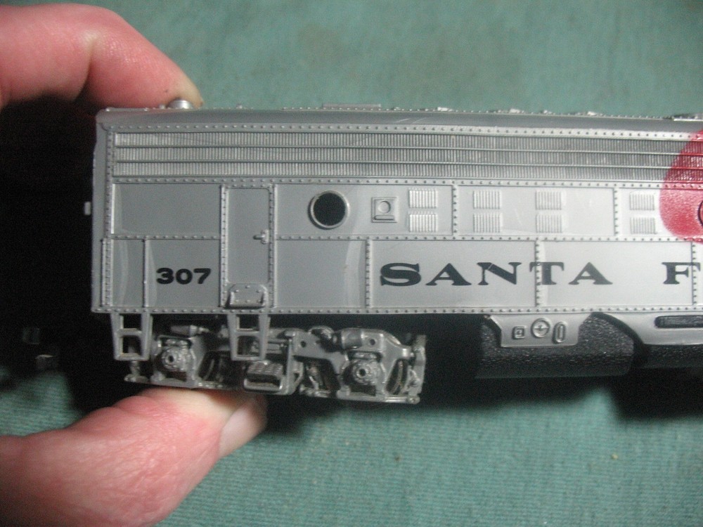 bachmann ho train locomotive santa fe 307