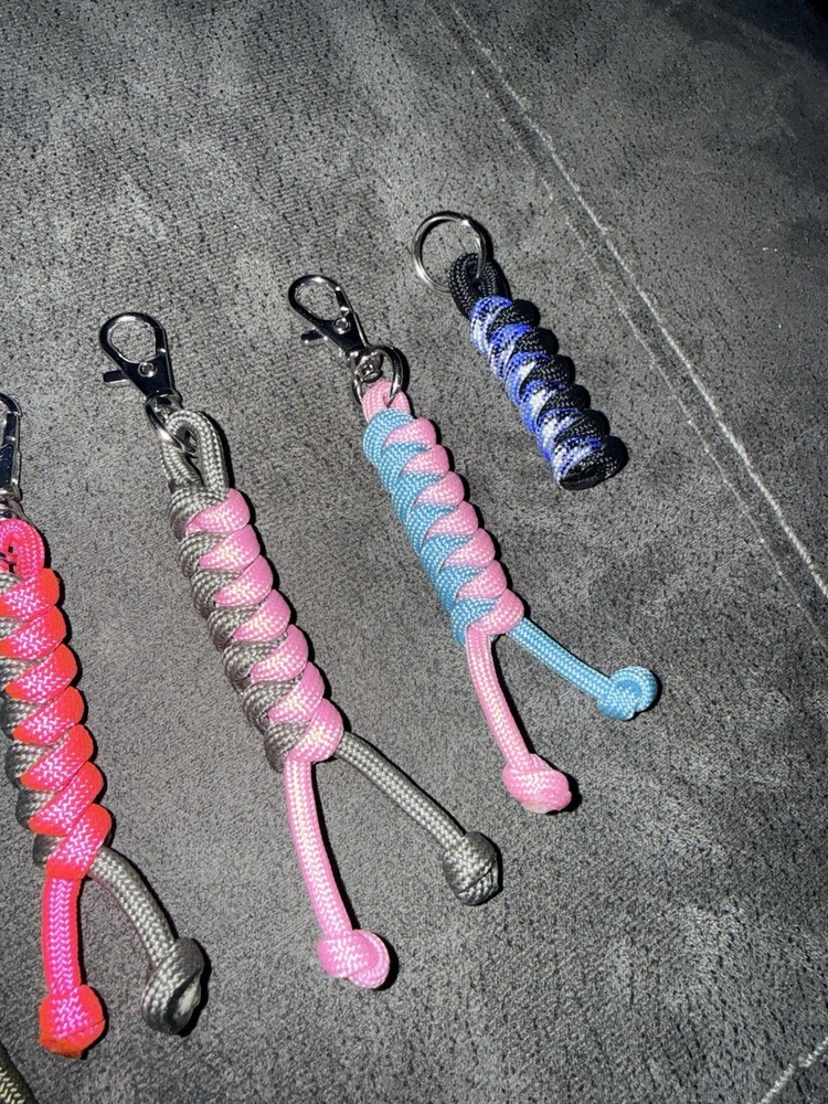 Multi Color Paracord Mini Keychain/Zipper Pull Key Ring
