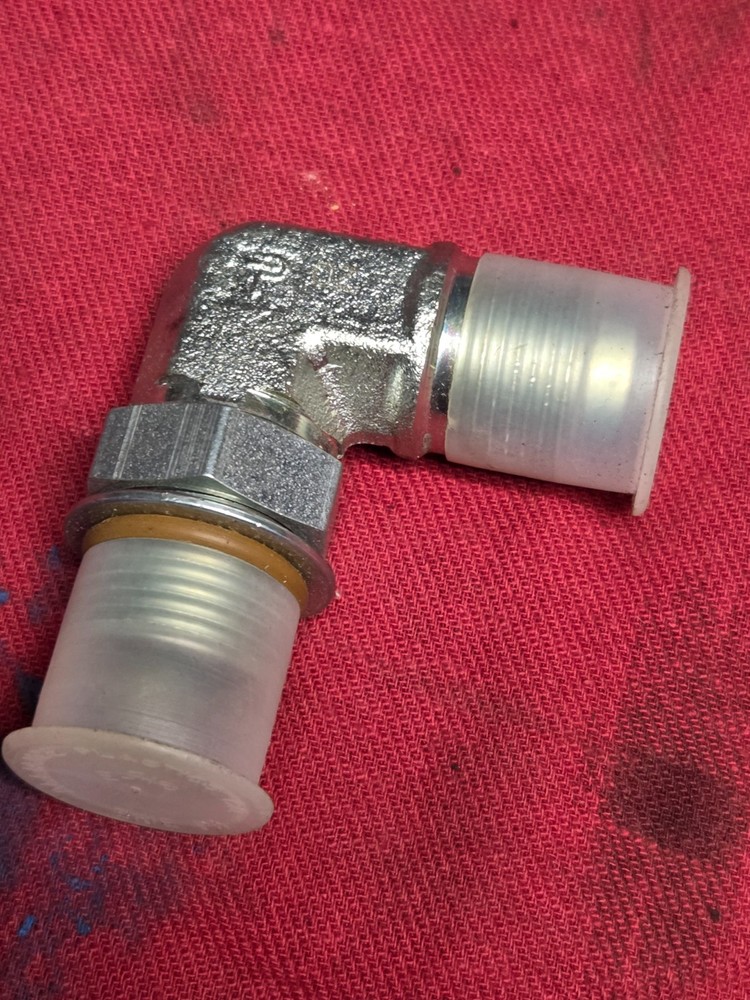 Pneumatic ELBOW  Coupler , E7/8 X E7/8, 90 DEGREE ELBOW , NEW OLD STOCK