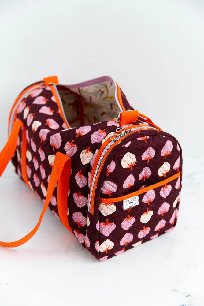 Lucy Duffle Pattern by Kaitlyn Howell