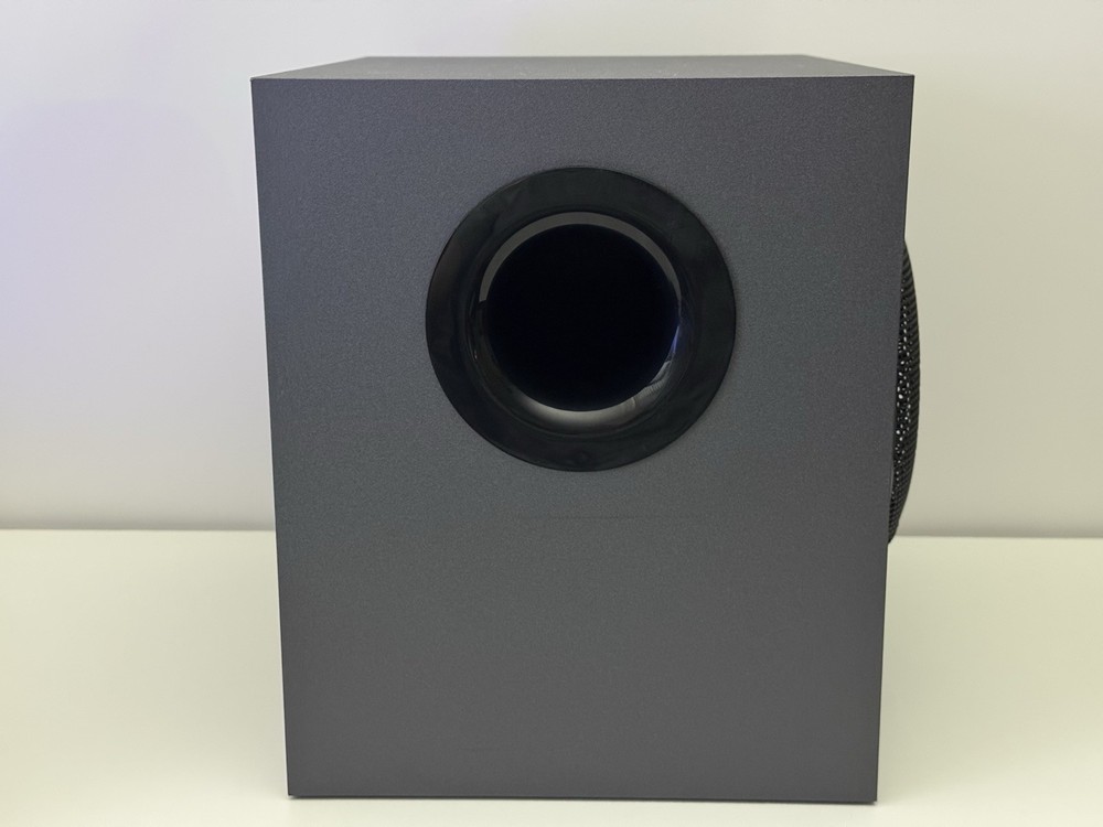Logitech Z625 THX Certified 2.1 Speaker System - Optical Input - 980-001258