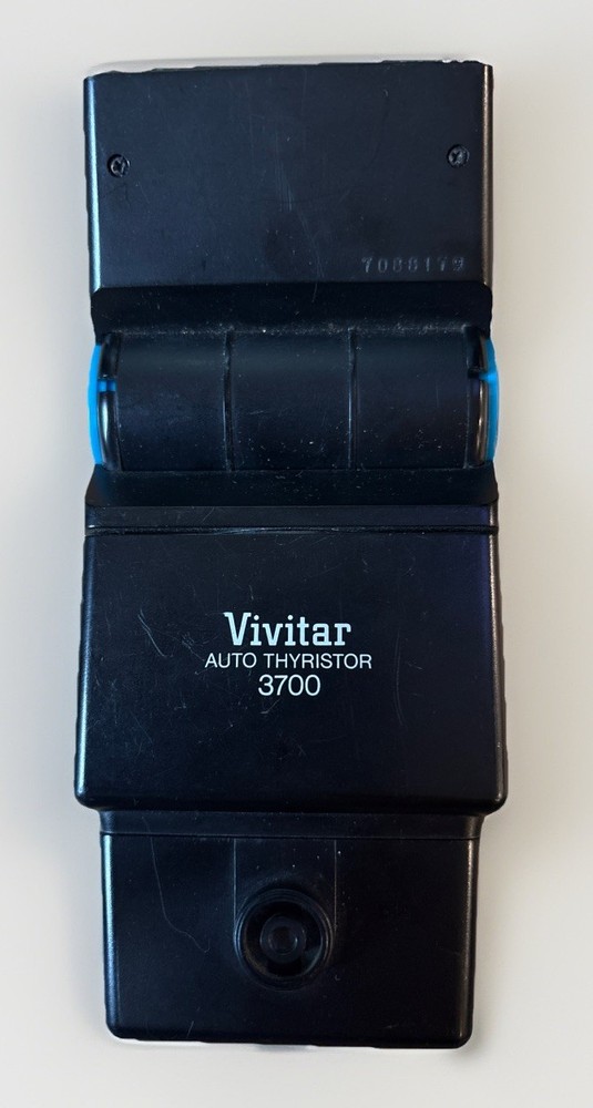 Vivitar Auto Thyristor 3700 Electronic Camera Flash