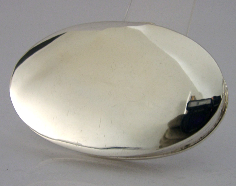 QUALITY ENGLISH SOLID STERLING SILVER GOOD SIZED BOX 2000 2.75 inch