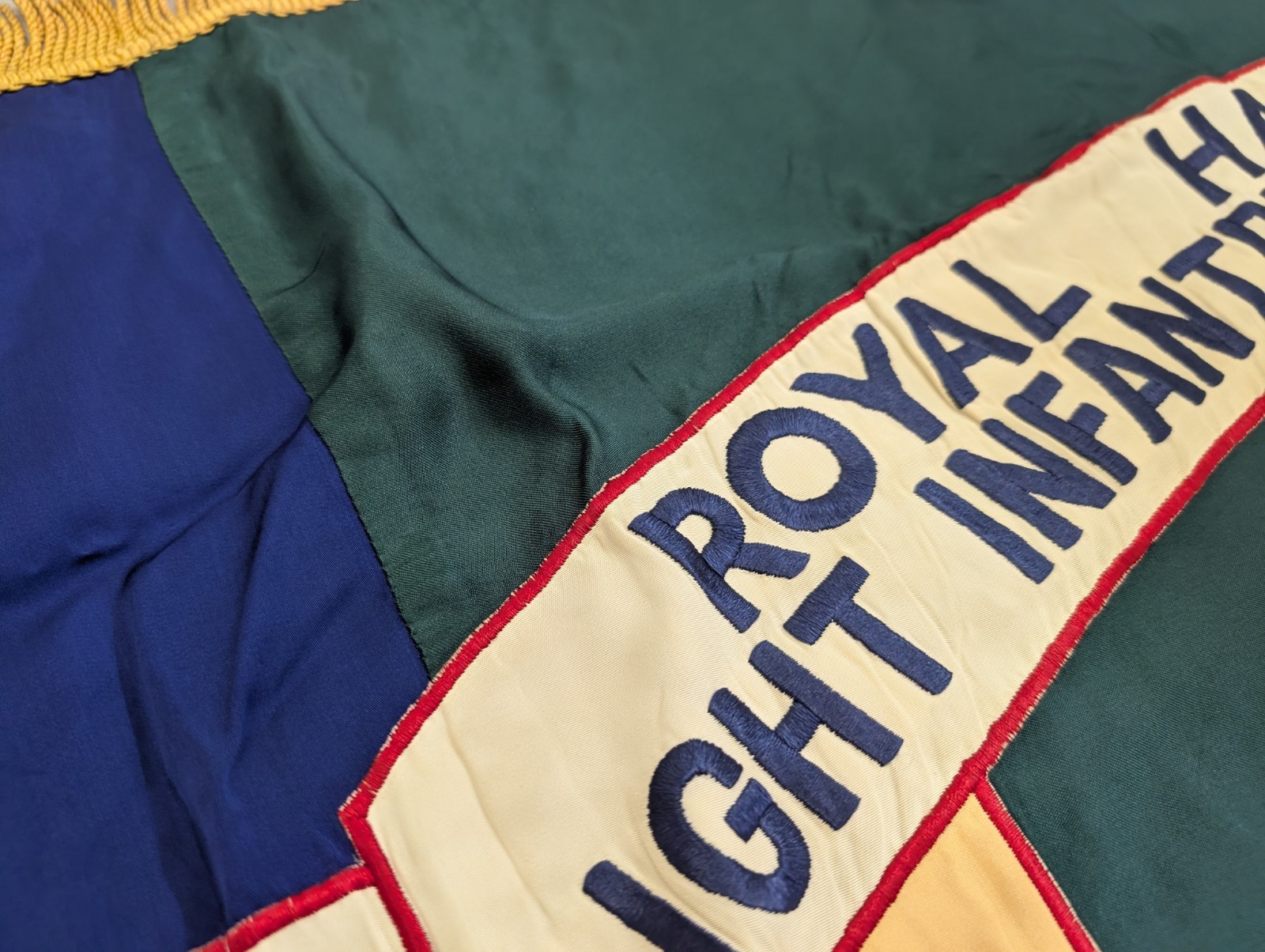 RHLI Royal Hamilton Light Infantry Association Silk 3x4ft Banner / Flag