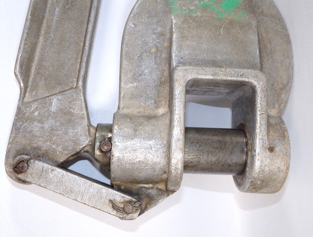 CADDY MSP-10 Metal Stud Punch for Easy Snap Grommets