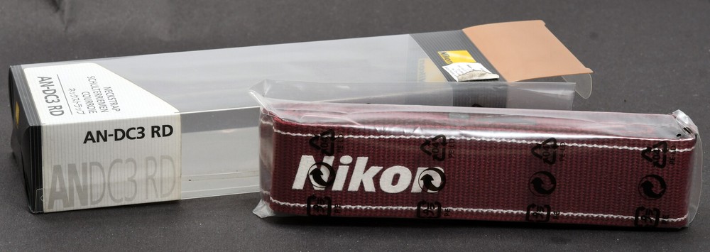 Original Nikon AN-DC3 RD Camera Shoulder Straps - New In Box!