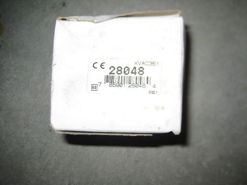 Telemecanique Stack light Orange XVAC35Y New In Box