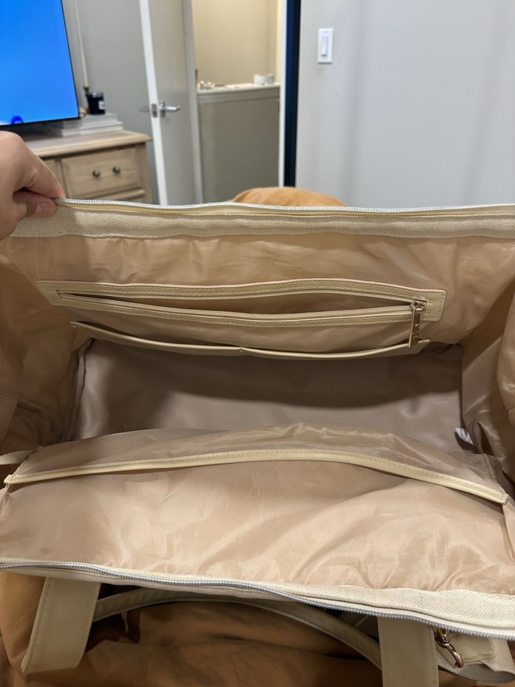 BEIS Weekender Bag In Cream/Tan