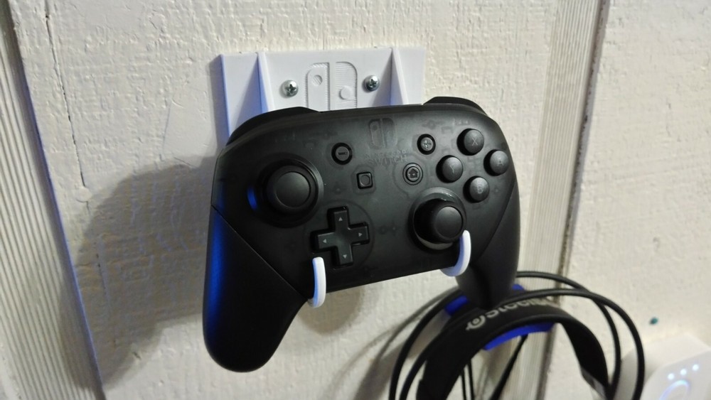 Controller Wall Mounts For Multiple Systems! Fast Shipping Guaranteed! PS4 Xbox