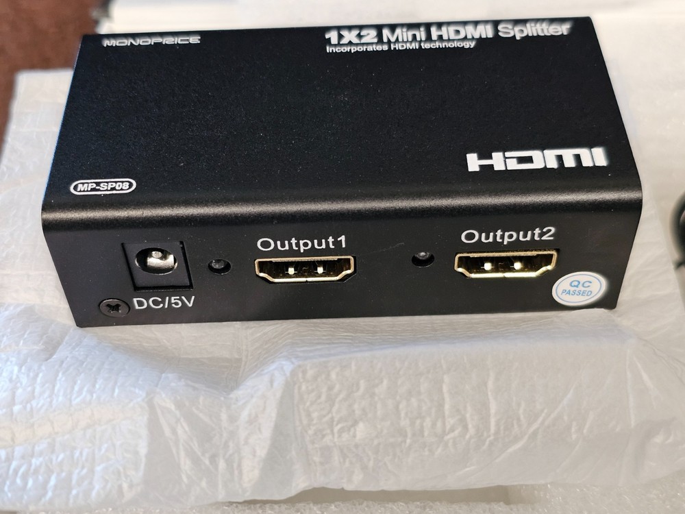 Monoprice 1X2 Mini HDMI Splitter MP-SP08