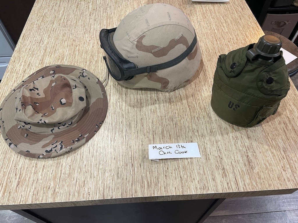 US Gulf War era PASGT Helmet GWOT Chocolate Chip Hat 6 color desert Canteen set