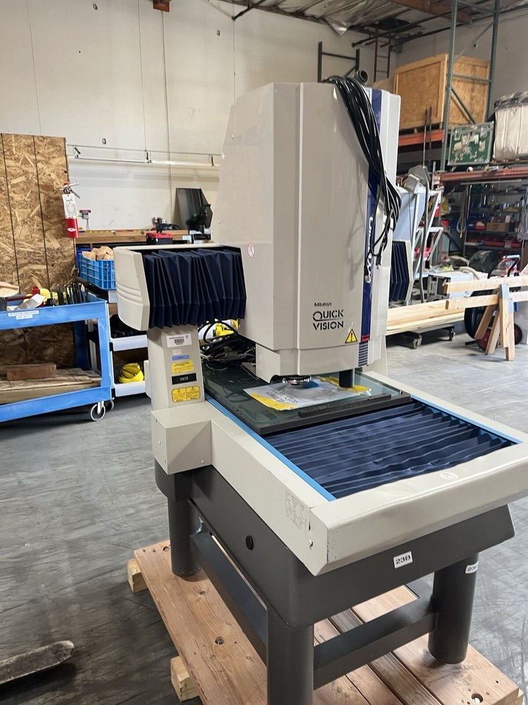 Mitutoyo QuickVision Hybrid Measuring System Quick Vision