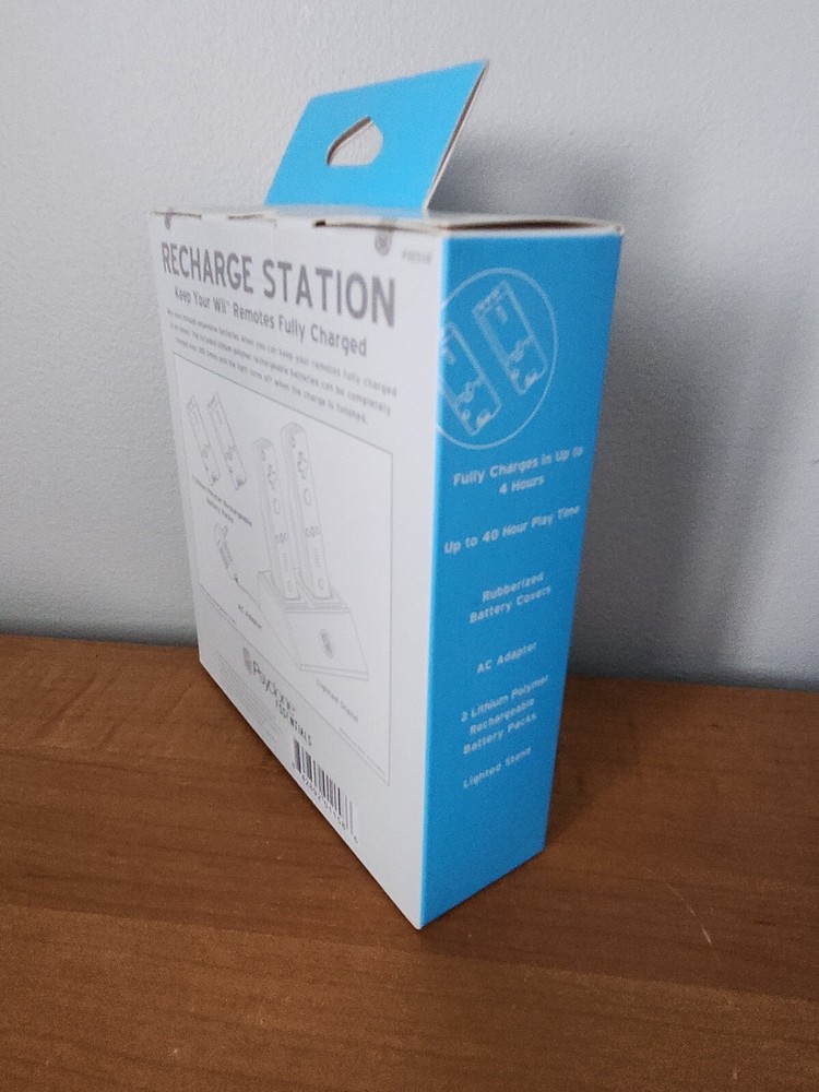 Nintendo Wii Controller Psyclone Essentials PSE530 Dual Recharge Station