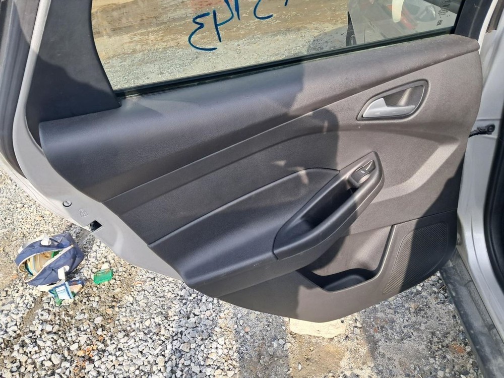 FOCUS 2018 Glove Box 4892054