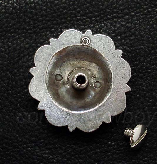WESTERN SADDLE HORSE TACK ANTIQUE ENGRAVED BERRY CONCHOS screw back Multi size