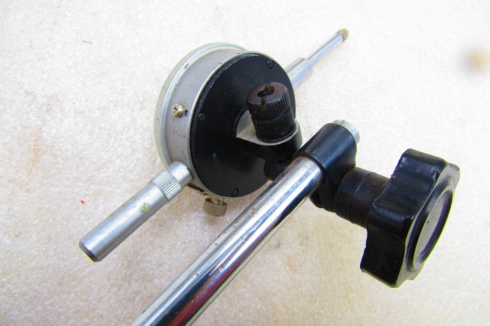 Magnetic base dial test indicator by Peacock