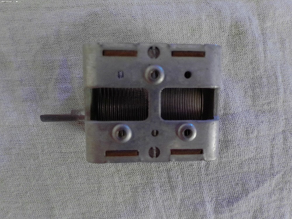 420/165pf VARIABLE CAPACITOR FOR PROJECTS 585pf TOTAL TESTED GOOD