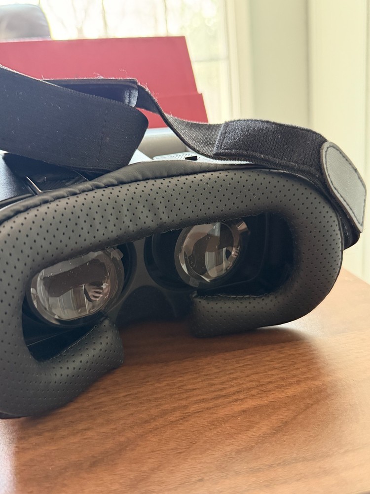 Salvatore Ferragamo Virtual Reality Headset - Promo