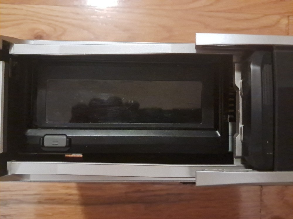 Sony 10 Cd Changer CDX-525RF UnTested No Cords