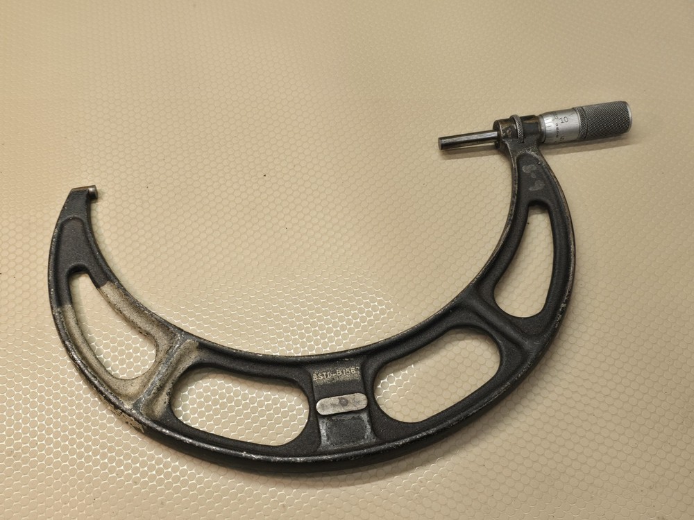 Starrett 436 Outside Micrometer, 8" 9" Range LARGE