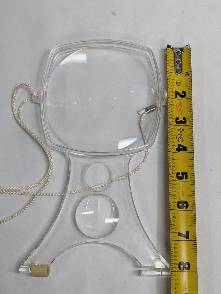 Plexiglass Hands Free Sewing Hobby Magnifying Glass Lens String ~ Missing a Foot