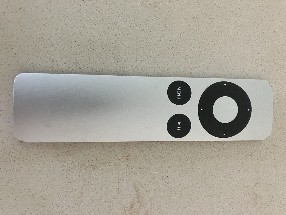Apple TV Model A1469 3rd Generation Media Streamer With Remote Complete