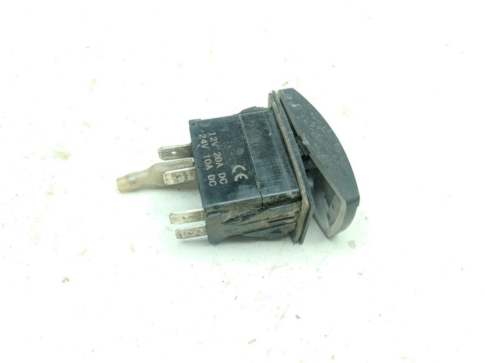 19 Can Am Commander 800R XT LED Light Control Button Switch