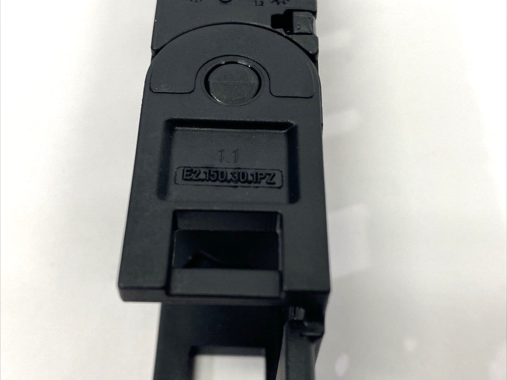 Igus E2-150-30-2PZ Cable Carrier Assembly w/ Mounting Brackets E2-15-30-038