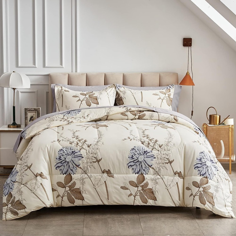 7-Piece Elegant Flower Comforter Set for Queen - Smooth Microfiber Luxury