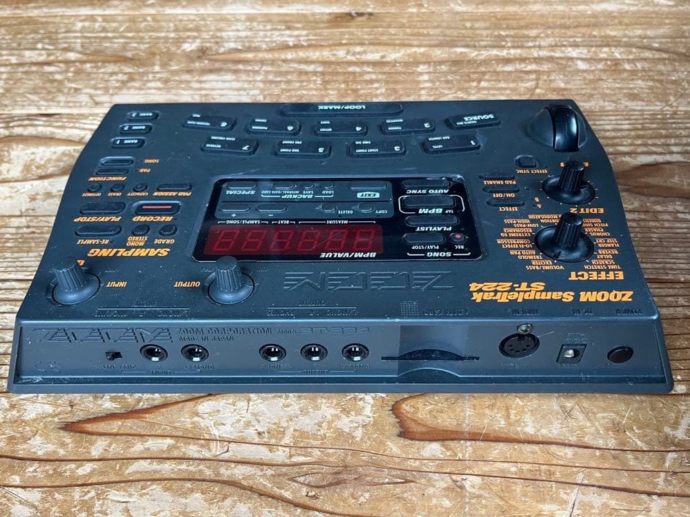 Zoom ST-224 SampleTrak Sampler with AC adapter #0001