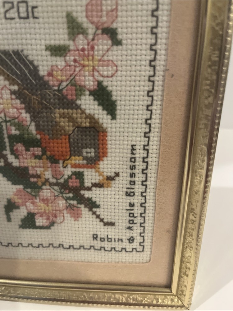 Vintage Robin Needlework Frame. Michigan USA