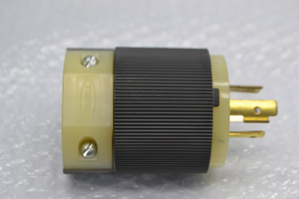 HUBBELL 2411 PLUG NSNP