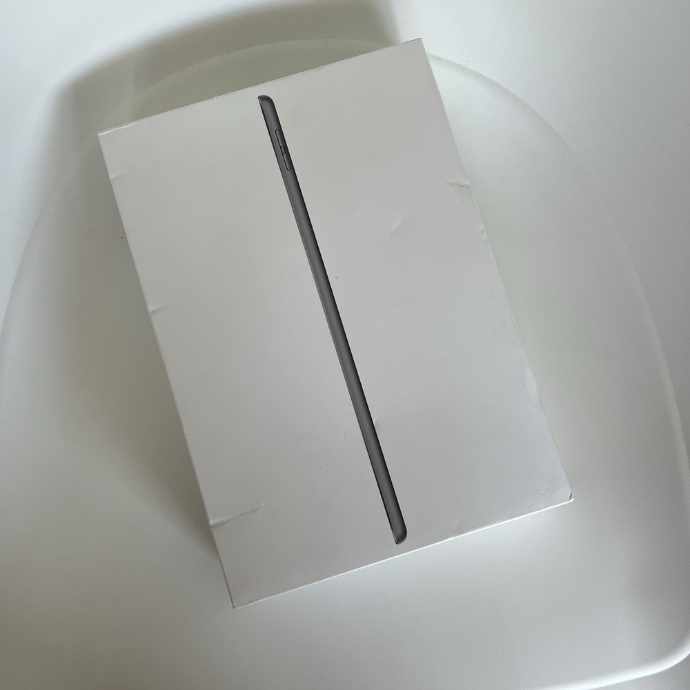 BOX ONLY IPad 10.2 9th generation 64gb wifi + Cellular