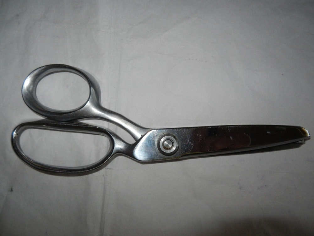 Vintage PENNYS Pinking Shears/Scissors - Marked #6