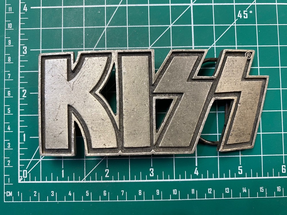Authentic Kiss Belt Buckle (2004)