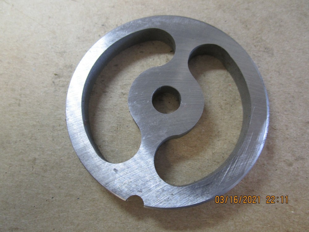#12 GRINDER 2 HOLE KIDNEY PLATE