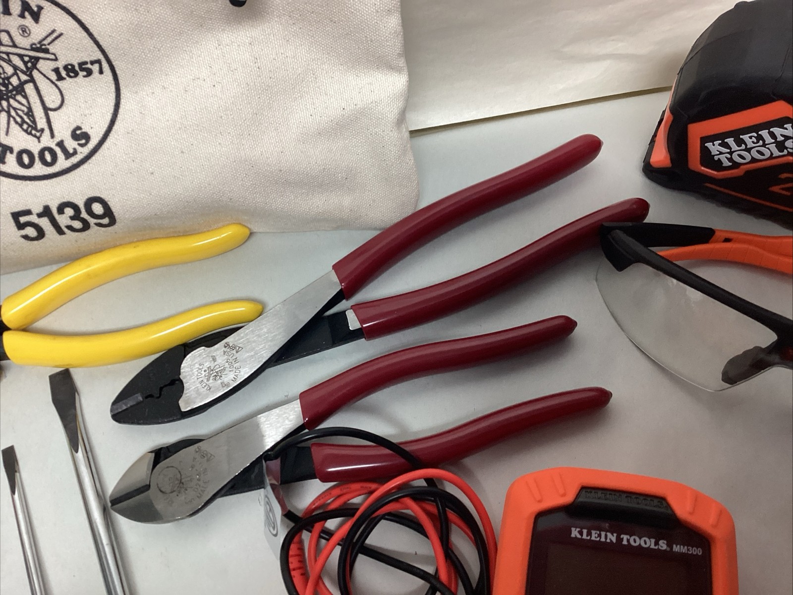 Lot of Electrician Klein Tools -Mixed Tools- Free Shipping
