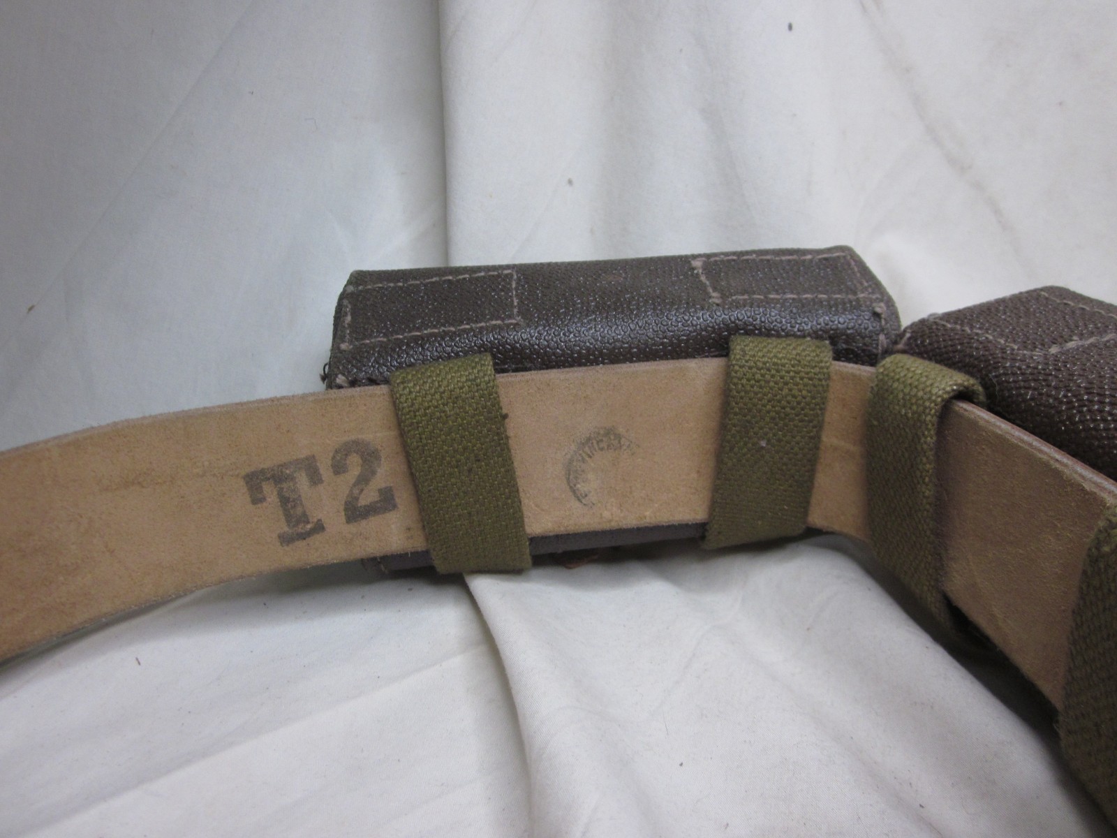 vintage T2 4 pouch bag ammo munition tactical leather military bandolier belt