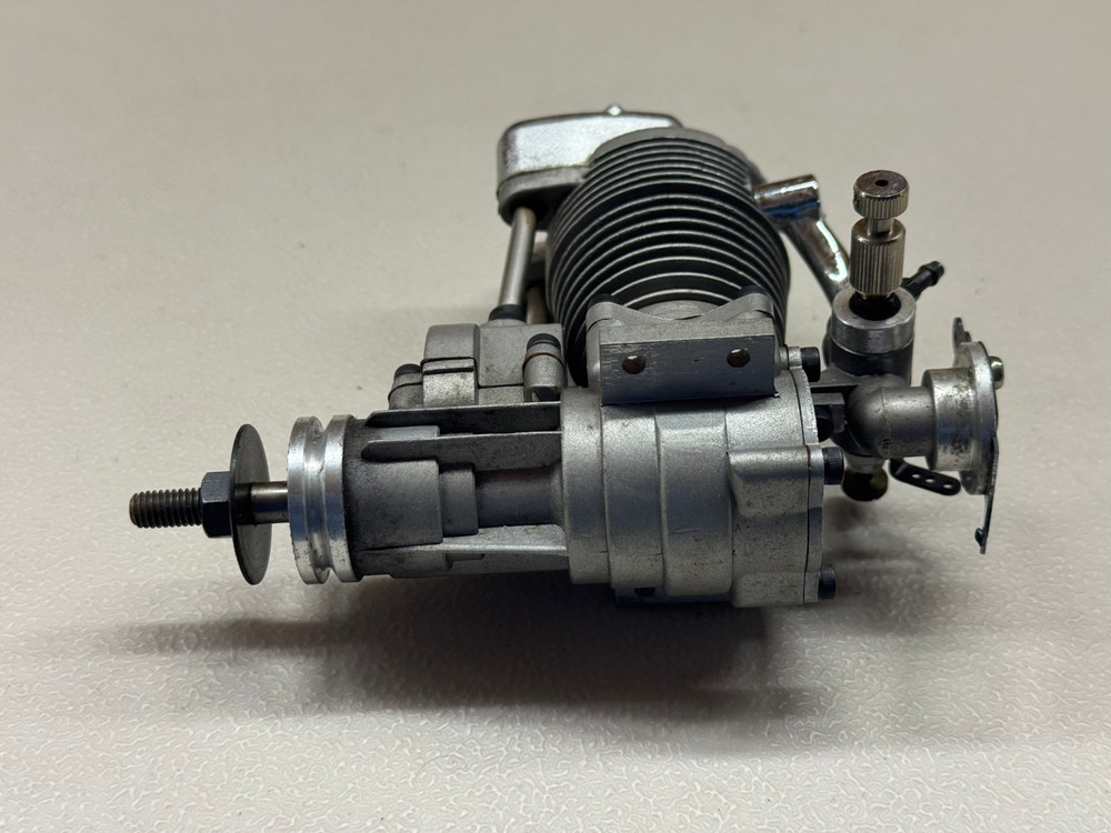Saito FA-45 Four Stroke Hemi-Head RC Airplane Engine