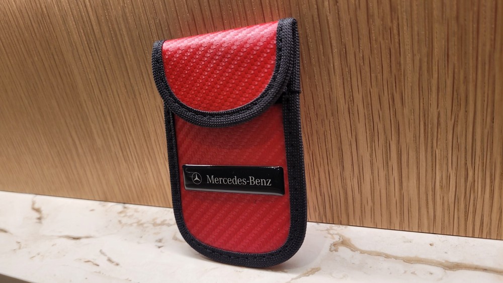 Mercedes Benz , 2 x RED Faraday Pouch, A Class, B Class, C Class, E Class, CLK,