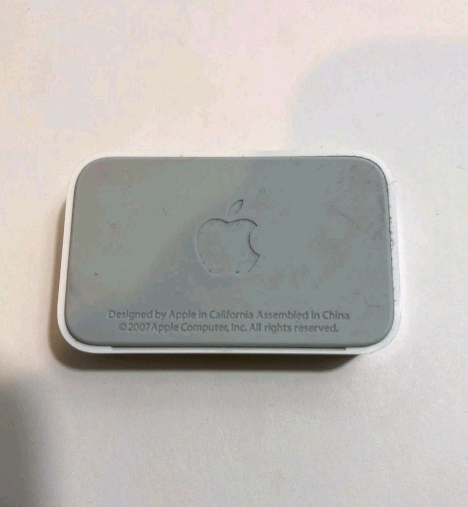 Apple Universal Dock White 30-pin iPhone iPod Charging Sync Station -Tested-