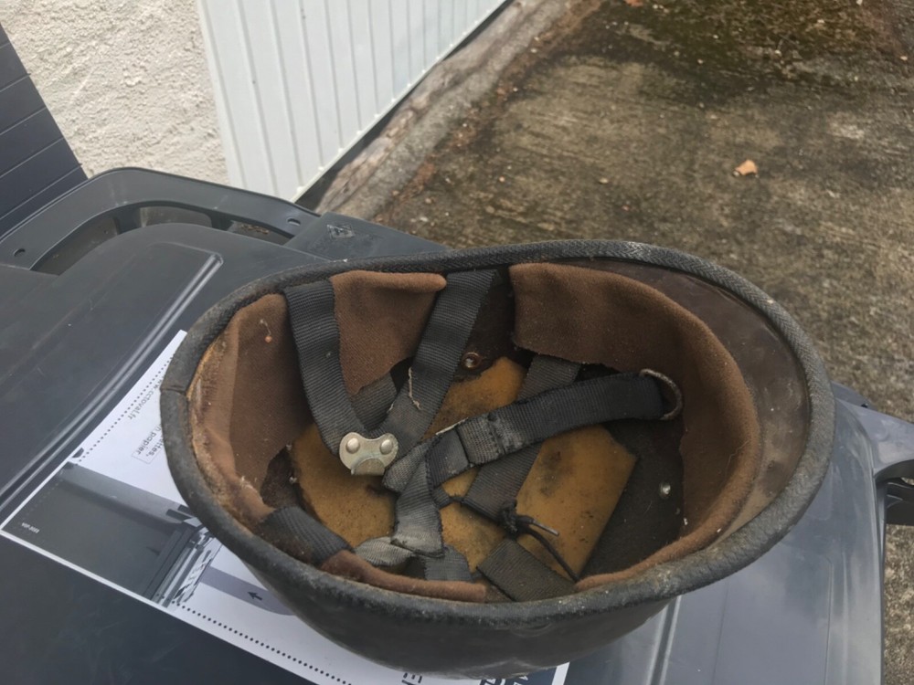 casque ancien de jockeys